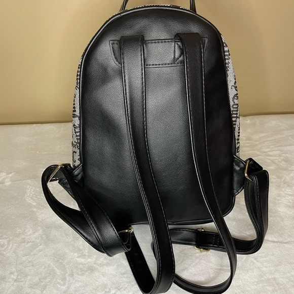Small Juicy Couture Backpack - Picture 9 of 10